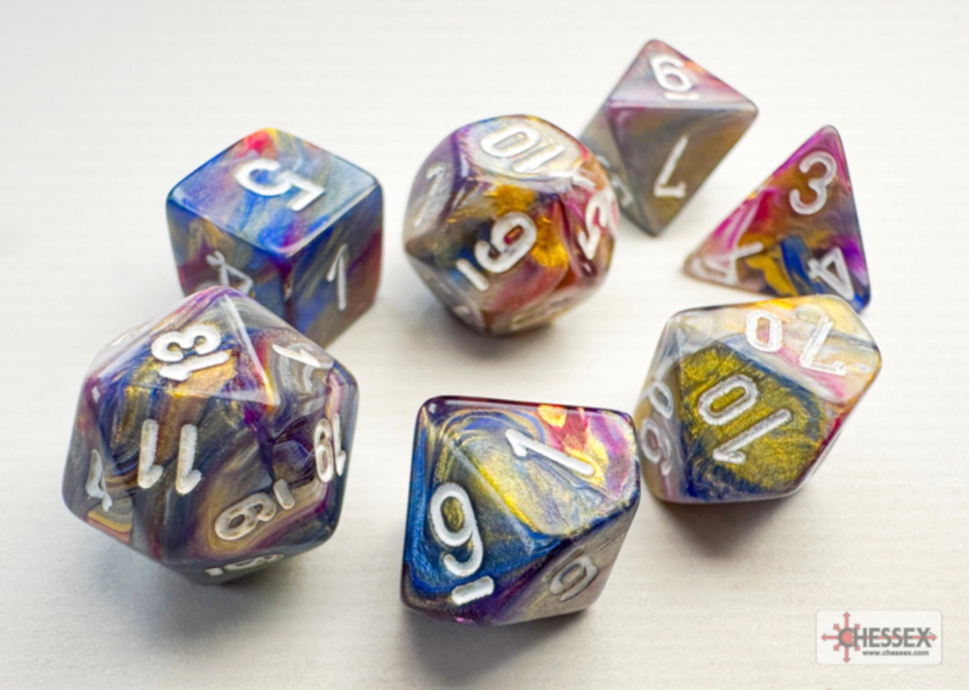 Chessex - Mini-Polyhedral 7 Die Set - Festive, Carousel & White