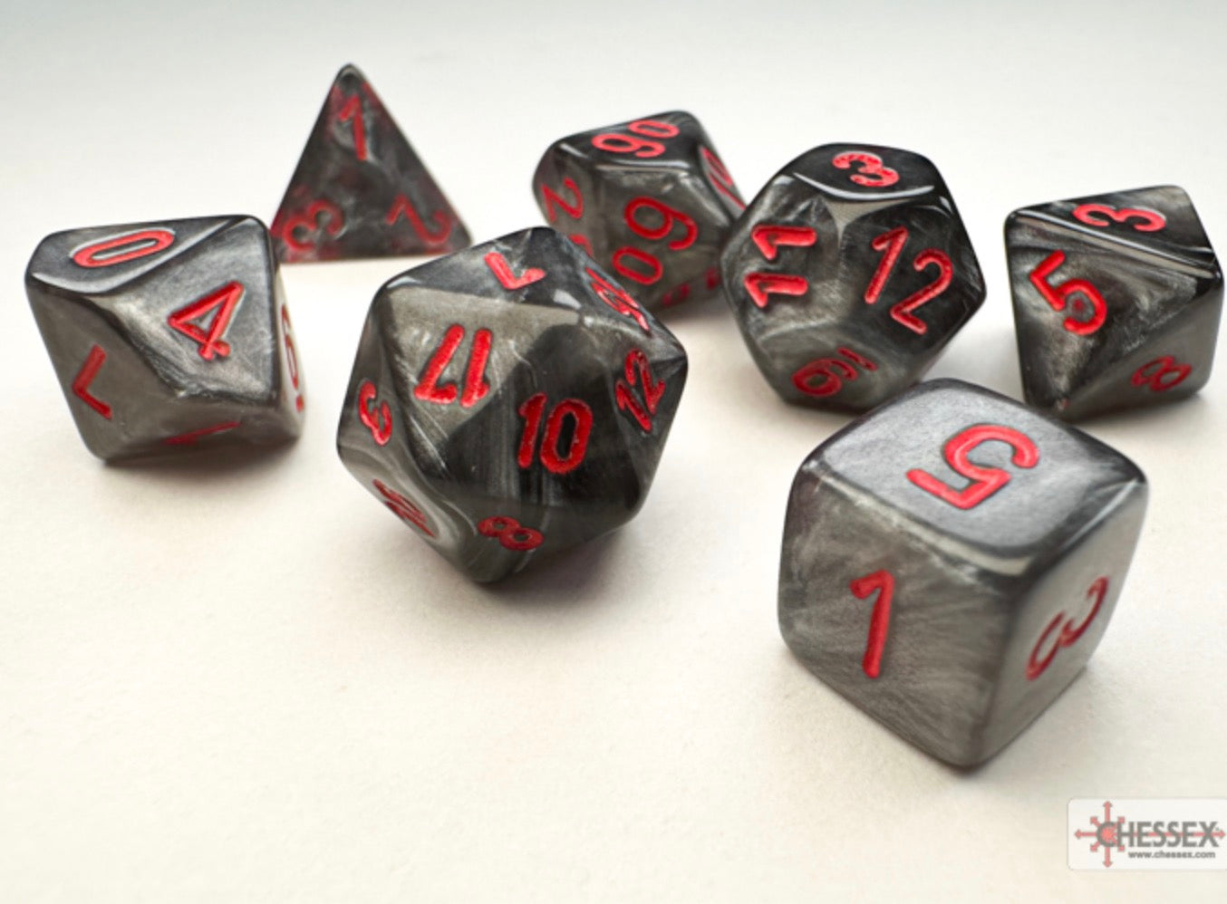 Chessex - Mini-Polyhedral 7 Die Set - Velvet, Black & Red